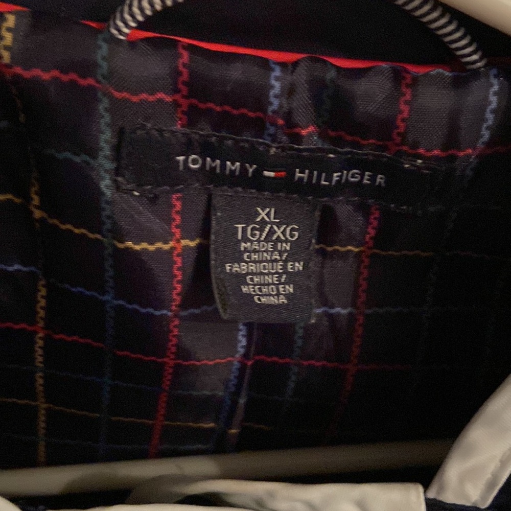 Tommy Hilfiger navy blue hooded rain coat, excellent condition ! - Picture 2 of 5